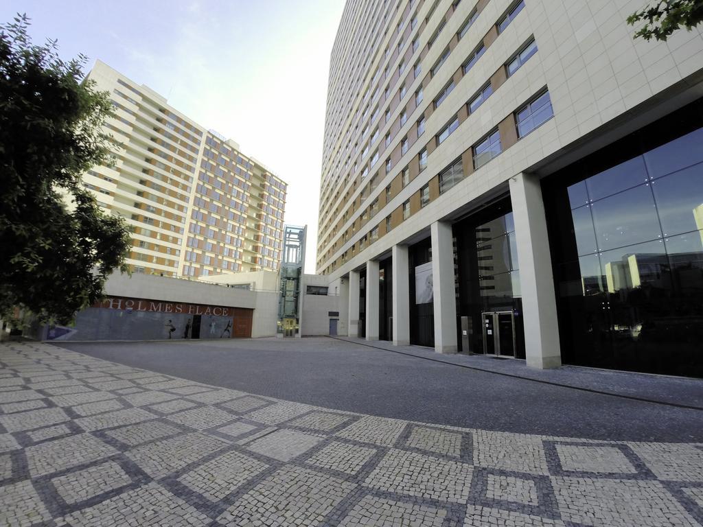 Finest Rentals - Expo Riverside Lisbon Room photo